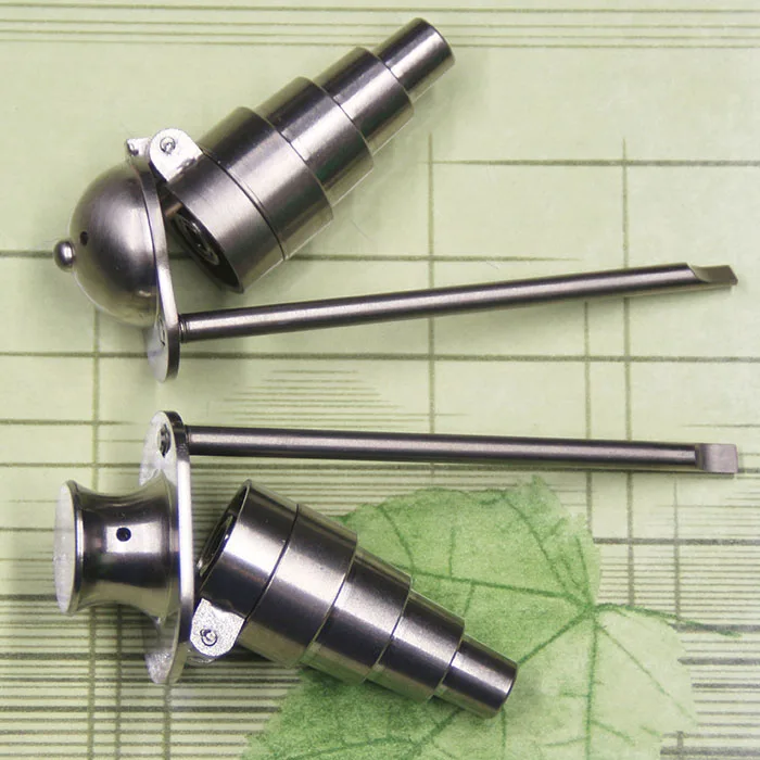 Newest Adjustable Dome less Gentleman hat and baseball cap Titanium nail 10 & 14 & 18 mm(6 in 1) Male and Female Glass Hookahs
Newest Adjustable Dome less Gentleman hat and baseball cap Titanium nail 10 & 14 & 18 mm(6 in 1) Male and Female Glass Hookahs