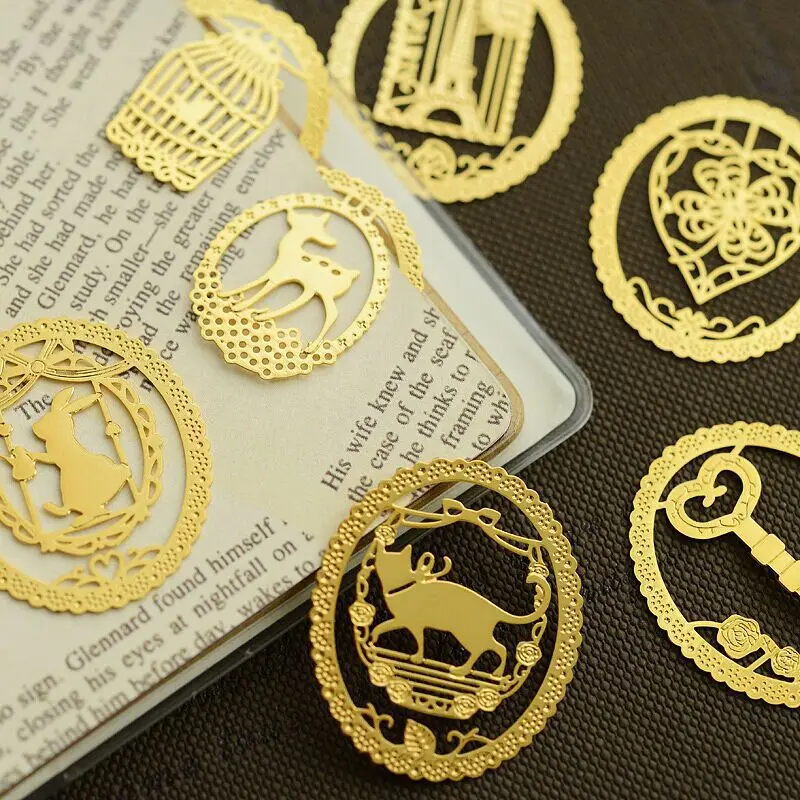 10pcs/Lot Gold leaf metal bookmarks for book marker holder Vintage marcadores de livro office supply material School
10pcs/Lot Gold leaf metal bookmarks for book marker holder Vintage marcadores de livro office supply material School