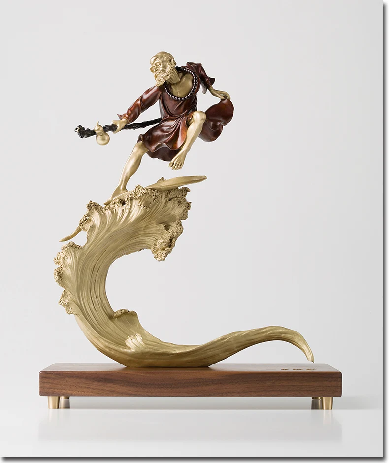 42 см большой 2021 Global Limited Edition Asia Bodhidharma Damo пересечение моря ZenTao Будда латунная художественная скульптура домашний Топ Орнамент
42 см большой 2021 Global Limited Edition Asia Bodhidharma Damo пересечение моря ZenTao Будда латунная художественная скульптура домашний Топ Орнамент