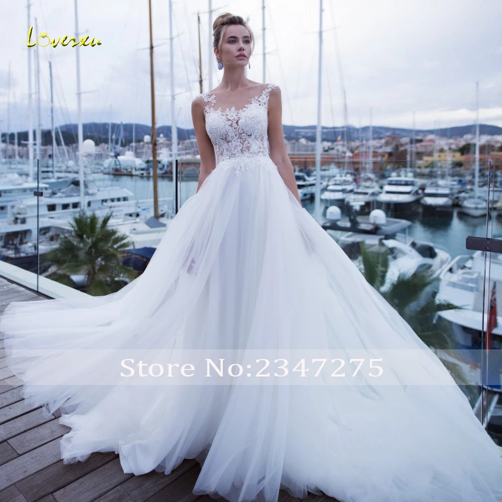 Loverxu Sexy Illusion Scoop Neck Beach Wedding Dresses 2019 Elegant Appliques Beaded Button Court Train Vintage Bridal Gowns
Loverxu Sexy Illusion Scoop Neck Beach Wedding Dresses 2019 Elegant Appliques Beaded Button Court Train Vintage Bridal Gowns