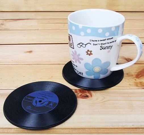 800 шт./лот новый модный ретро CD виниловый силиконовый коврик изоляционный коврик и креативные подставки для чашек оптовая продажа быстрая д...
800 шт./лот новый модный ретро CD виниловый силиконовый коврик изоляционный коврик и креативные подставки для чашек оптовая продажа быстрая д...