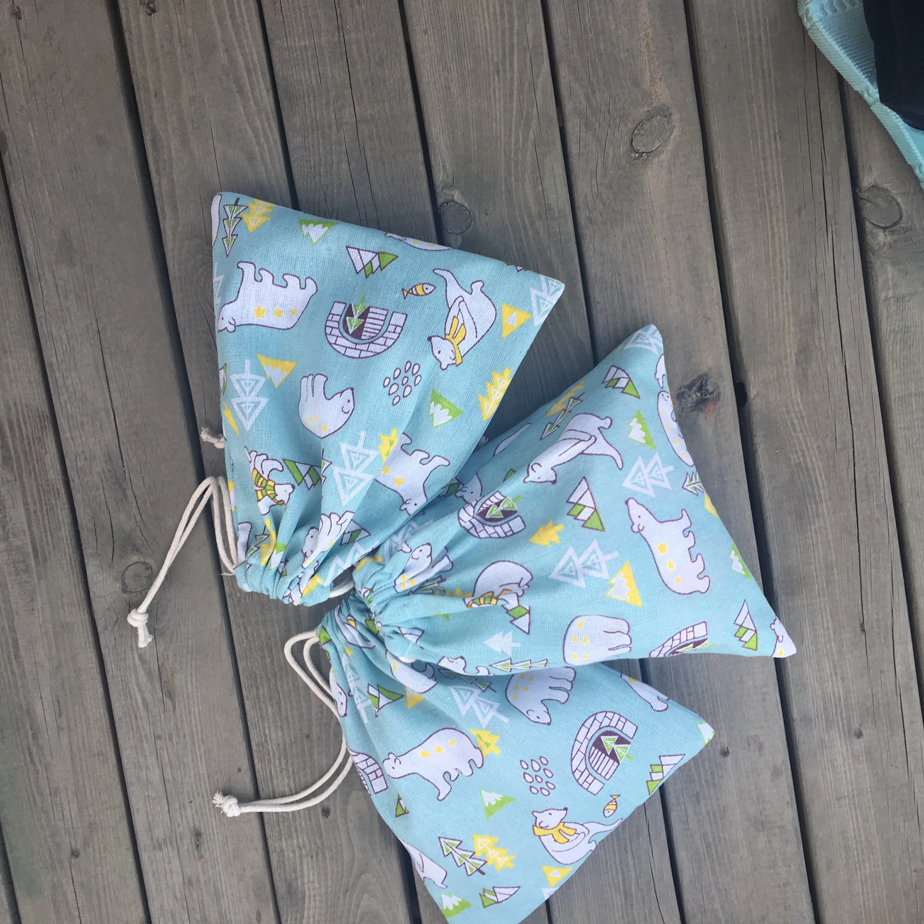 Cotton Linen Drawstring Multipurpose Bag Party Gift Bag Polar Bear Tree Blue Base YL71
Cotton Linen Drawstring Multipurpose Bag Party Gift Bag Polar Bear Tree Blue Base YL71
