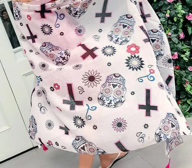 2017 Fashion Women Skull Cross Pattern Tassel Scarf Shawl Wrap Hijab 2 Color Long Skull Flower Muffler Hijab 10pcs/lot
2017 Fashion Women Skull Cross Pattern Tassel Scarf Shawl Wrap Hijab 2 Color Long Skull Flower Muffler Hijab 10pcs/lot