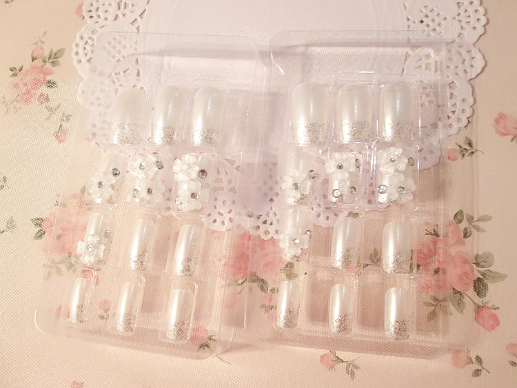 24pcs False nail Finished manicure nails tips Beautiful flowers nail art tools(Contains no glue)
