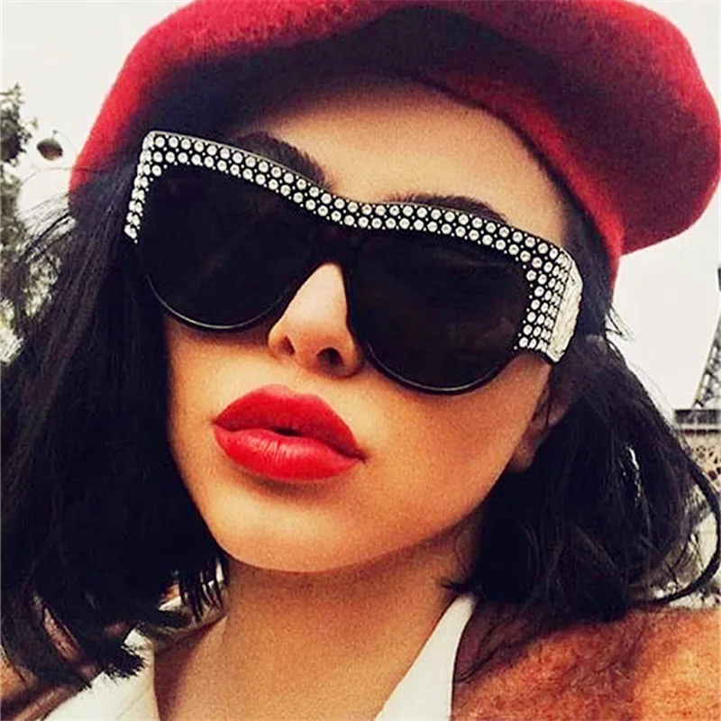 2019 New Shining Diamond Sunglasses Women Brand Design Flash Square Shades Female Mirror Sun Glasses Oculos Lunette UV400
2019 New Shining Diamond Sunglasses Women Brand Design Flash Square Shades Female Mirror Sun Glasses Oculos Lunette UV400