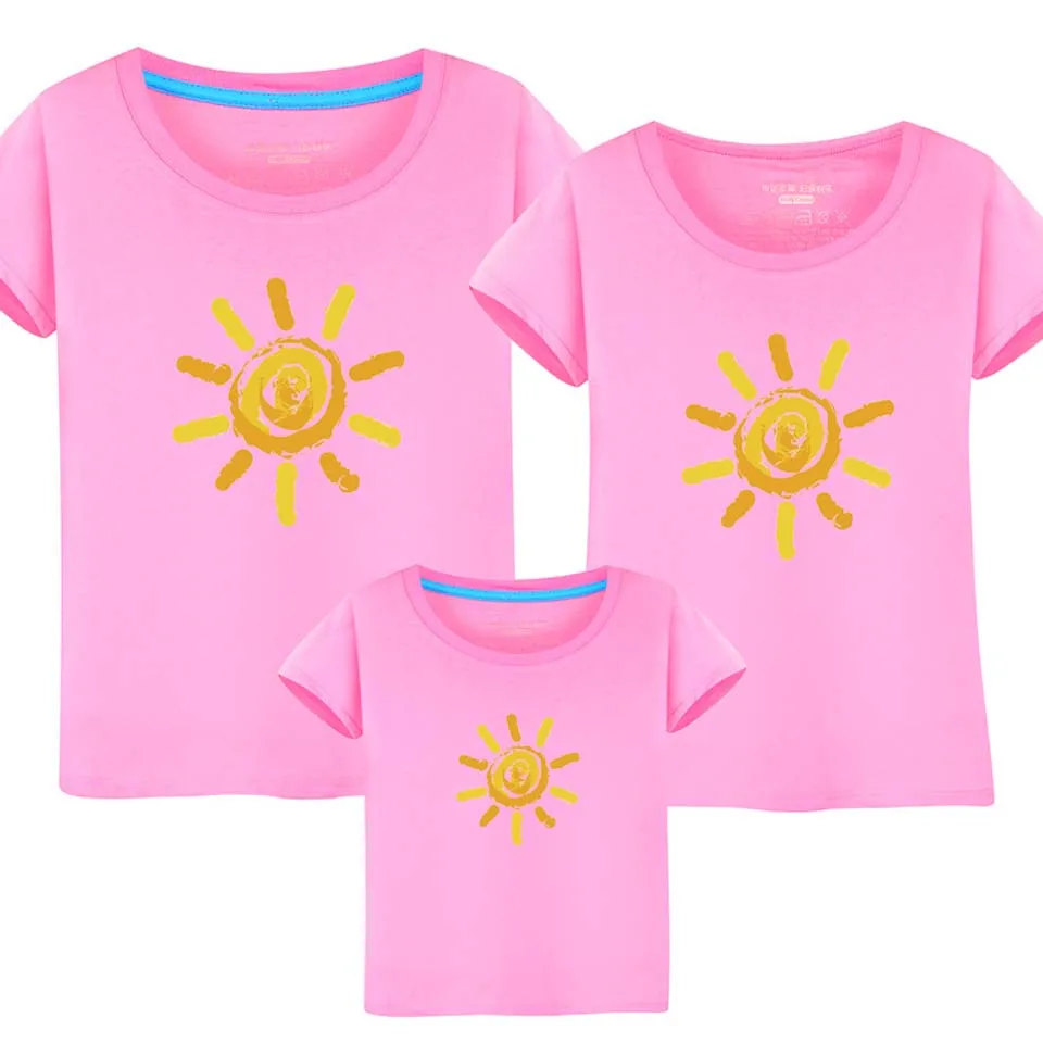 2018 Matching Mother Daughter Clothes Summer Short-sleeve Family Look Outfits Father Son T-shirt Cotton Couple Clothing
2018 Matching Mother Daughter Clothes Summer Short-sleeve Family Look Outfits Father Son T-shirt Cotton Couple Clothing