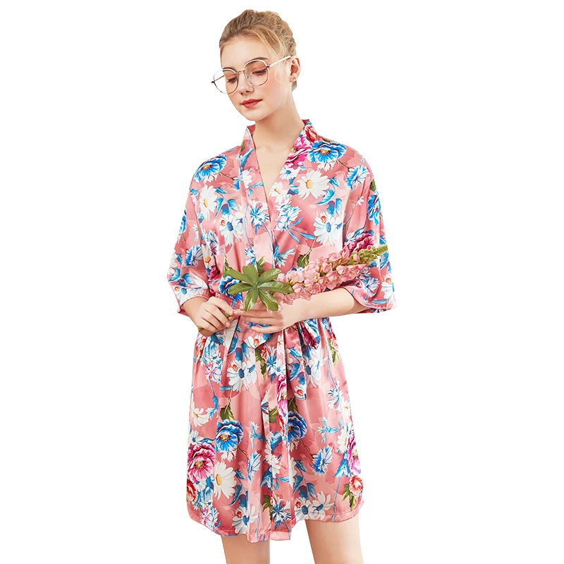 Summer Silk Robe Women Satin Bathrobe Sleepwear Wedding Bridesmaid Robes Bride Robes Print Dressing Gown Half Sleeve Kimono
Summer Silk Robe Women Satin Bathrobe Sleepwear Wedding Bridesmaid Robes Bride Robes Print Dressing Gown Half Sleeve Kimono