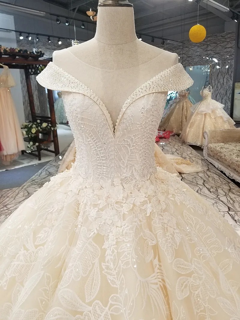 2018 Vintage Champagne Wedding Dress Sleeveless V-neck Cathedral Train Lace Up Ball Gown Vestidos De Novia Gelinlik Bruidsjurken | Свадьбы и