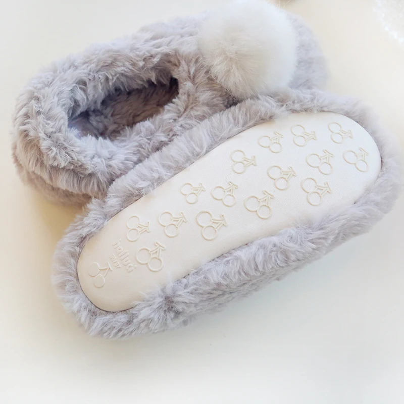 Faux Rabbit Fur Slippers Home Women And Girls Plush Winter Warm Indoor Non-Slip Shoes Woman Fur High Quality Furry Slippers
Faux Rabbit Fur Slippers Home Women And Girls Plush Winter Warm Indoor Non-Slip Shoes Woman Fur High Quality Furry Slippers