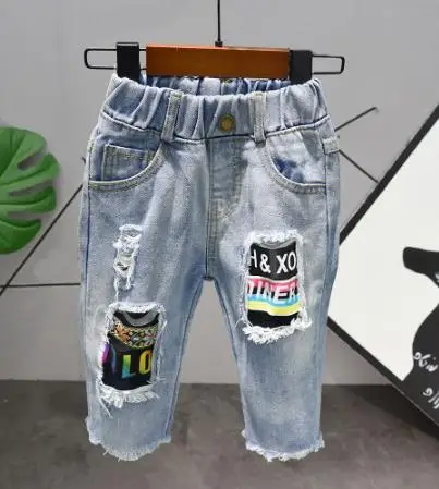 Summer children clothes Children's suit boy short-sleeved pants suit design pockets letter print children's hole print jeans
Summer children clothes Children's suit boy short-sleeved pants suit design pockets letter print children's hole print jeans