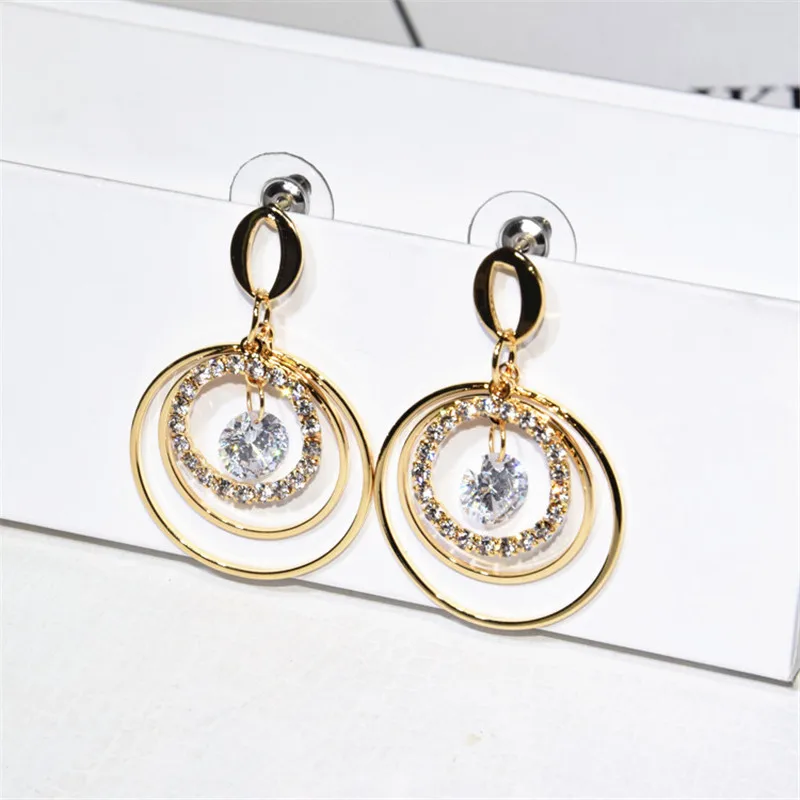 Ajojewel Women's Top Popular Zircon Earring Simple Big Circle Temperament Ladies Jewelry Aretes De Mujer
Ajojewel Women's Top Popular Zircon Earring Simple Big Circle Temperament Ladies Jewelry Aretes De Mujer