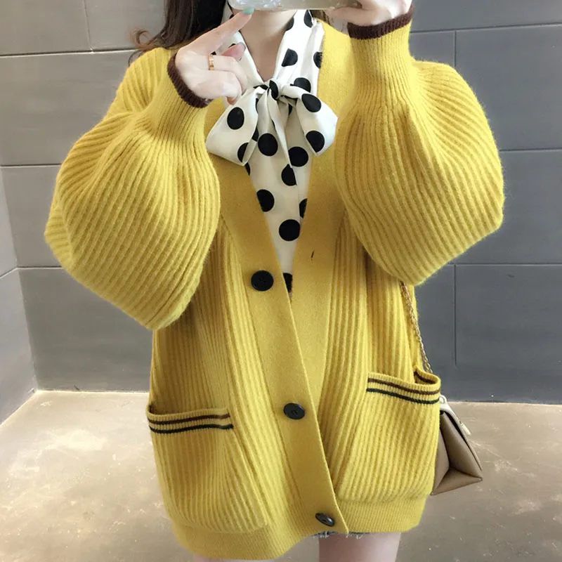 2019 Loose Knitted Striped Cardigans Autumn Long Sleeve Oversized Sweater Tops V-Neck Fashion Knitwear Warm Jumper Plus Size
2019 Loose Knitted Striped Cardigans Autumn Long Sleeve Oversized Sweater Tops V-Neck Fashion Knitwear Warm Jumper Plus Size