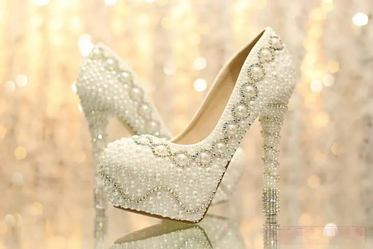2018 Gorgeous And Fashion Pearl High Heel wedding shoes Rhinestone Crystal bridal shoes wedding shoes 35 to 39 Cow Split shoes
2018 Gorgeous And Fashion Pearl High Heel wedding shoes Rhinestone Crystal bridal shoes wedding shoes 35 to 39 Cow Split shoes