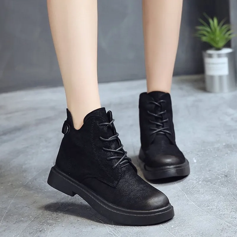 2018 women ankle riding boots shoes winter autumn warm black solid round toe square heel cross tied lace up fashion female shoes
2018 women ankle riding boots shoes winter autumn warm black solid round toe square heel cross tied lace up fashion female shoes