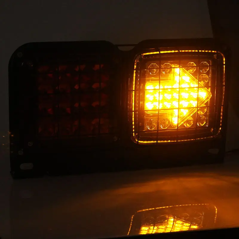 2Pcs 51LED Car Rear Tail Lights with Iron Net Red Yellow Arrow Turn Signal Light for 12V Truck Trailer Lorry Van
2Pcs 51LED Car Rear Tail Lights with Iron Net Red Yellow Arrow Turn Signal Light for 12V Truck Trailer Lorry Van