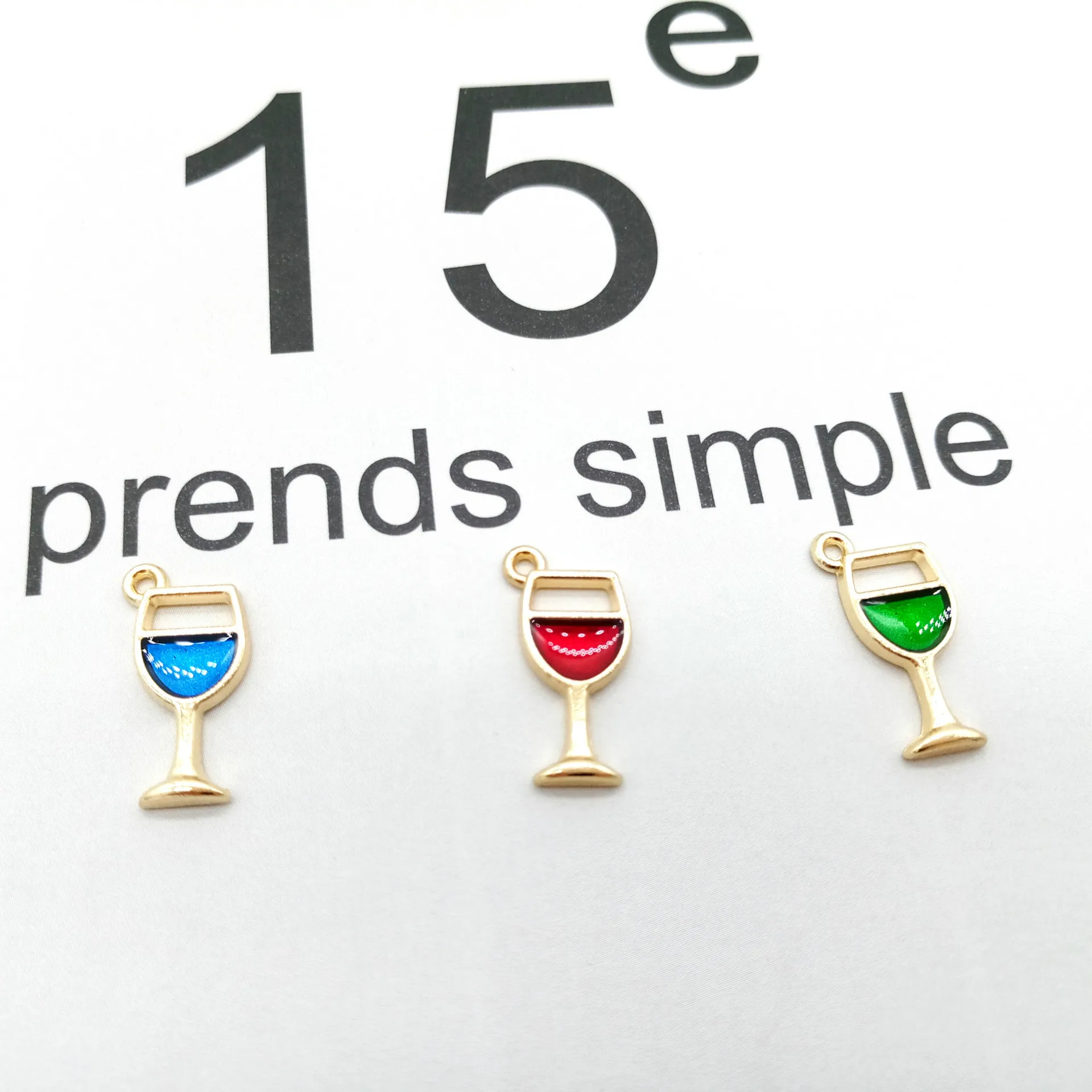 Fashion Charm Trendy New 50PCs Wine Cup Charms Gold Color Zine Alloy Flying Pendant Charm
Fashion Charm Trendy New 50PCs Wine Cup Charms Gold Color Zine Alloy Flying Pendant Charm
