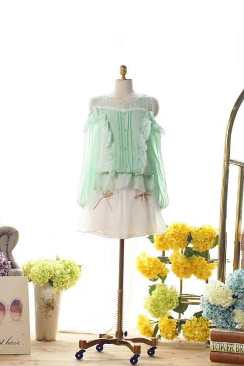 Princess sweet lolita skir Pure color pearl flower lace divided skirt of tall waist UF41
Princess sweet lolita skir Pure color pearl flower lace divided skirt of tall waist UF41