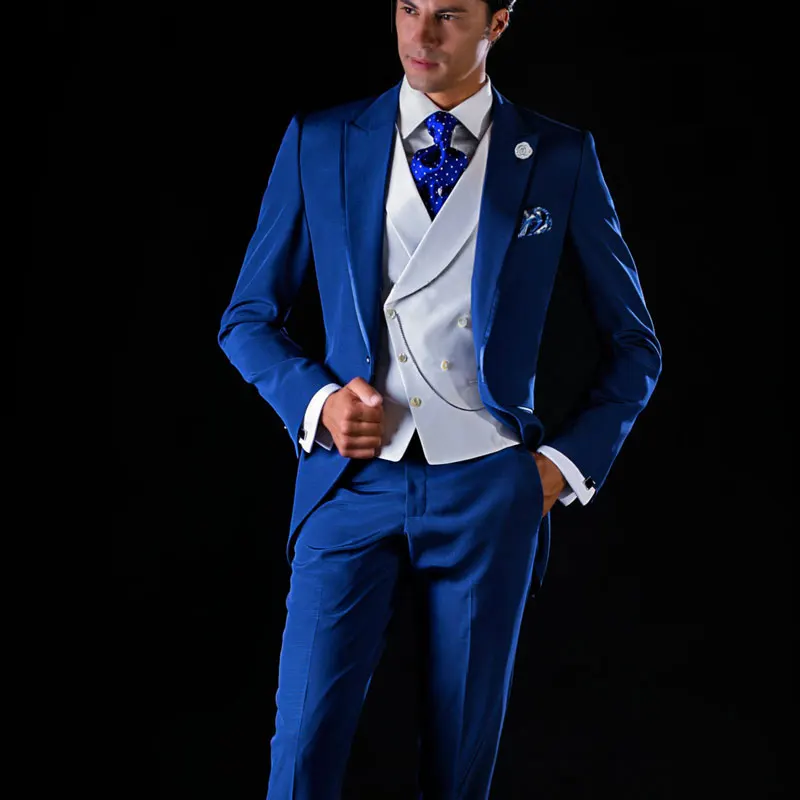 Italian Royal Blue Men Wedding Suits Men Blazers Groom Tuxedos 3Piece Coat Pants Vest Costume Homme Terno Masculino Peaked Lapel
Italian Royal Blue Men Wedding Suits Men Blazers Groom Tuxedos 3Piece Coat Pants Vest Costume Homme Terno Masculino Peaked Lapel