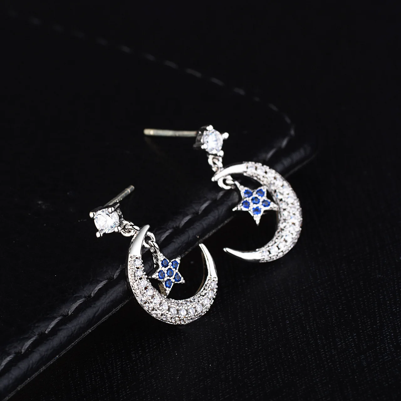 S925 silver earring, The stars the moon stud earrings, Valentine's day gift Fashion Jewelry Stud Earrings,
S925 silver earring, The stars the moon stud earrings, Valentine's day gift Fashion Jewelry Stud Earrings,