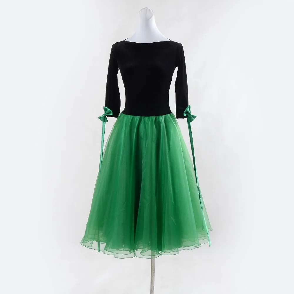 Lay's Ballroom Dance Dresses Black+green Half Sleev Bubble Skirt Costume Modern/Jazz/ Ballroom Standard Dress
Lay's Ballroom Dance Dresses Black+green Half Sleev Bubble Skirt Costume Modern/Jazz/ Ballroom Standard Dress