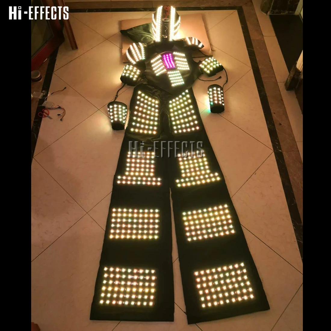 LED Lights Costumes LED Robot Suit Halloween LED robot costume with helmet Colorful led robot clothes Festival DJ Show Props
LED Lights Costumes LED Robot Suit Halloween LED robot costume with helmet Colorful led robot clothes Festival DJ Show Props