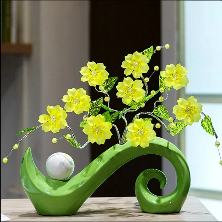 European modern New ceramic vases creative household decorations for sitting room the bedroom wedding gift arts and crafts
European modern New ceramic vases creative household decorations for sitting room the bedroom wedding gift arts and crafts