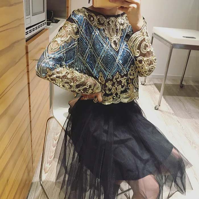 Blouses & Shirts
Blouses & Shirts