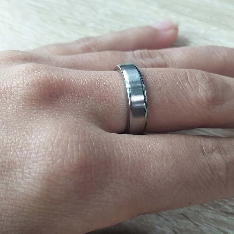 Big Sale 5mm Matte Faceted Polished Edges Health Pure Titanium Wedding Rings For Women Men Engagement Gift Jewelry
Big Sale 5mm Matte Faceted Polished Edges Health Pure Titanium Wedding Rings For Women Men Engagement Gift Jewelry