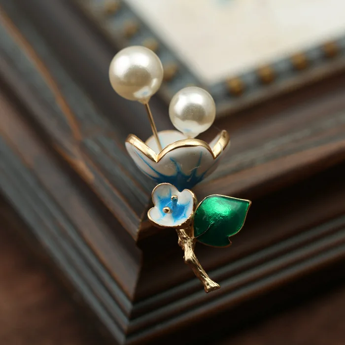 Fashion 1PC Alloy lotus pearl Brooch High Quality trendy flower pearls pins and brooches for women men clothes pins metal
Fashion 1PC Alloy lotus pearl Brooch High Quality trendy flower pearls pins and brooches for women men clothes pins metal