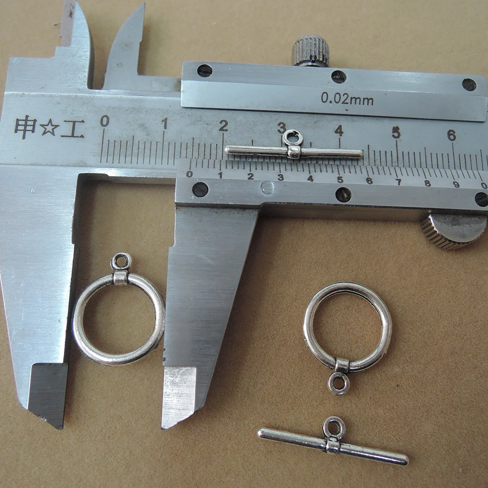 50 pcs/ lot good OT CLASP,necklace clasp, bracelet clasp,pearl clasp -15 mm
50 pcs/ lot good OT CLASP,necklace clasp, bracelet clasp,pearl clasp -15 mm