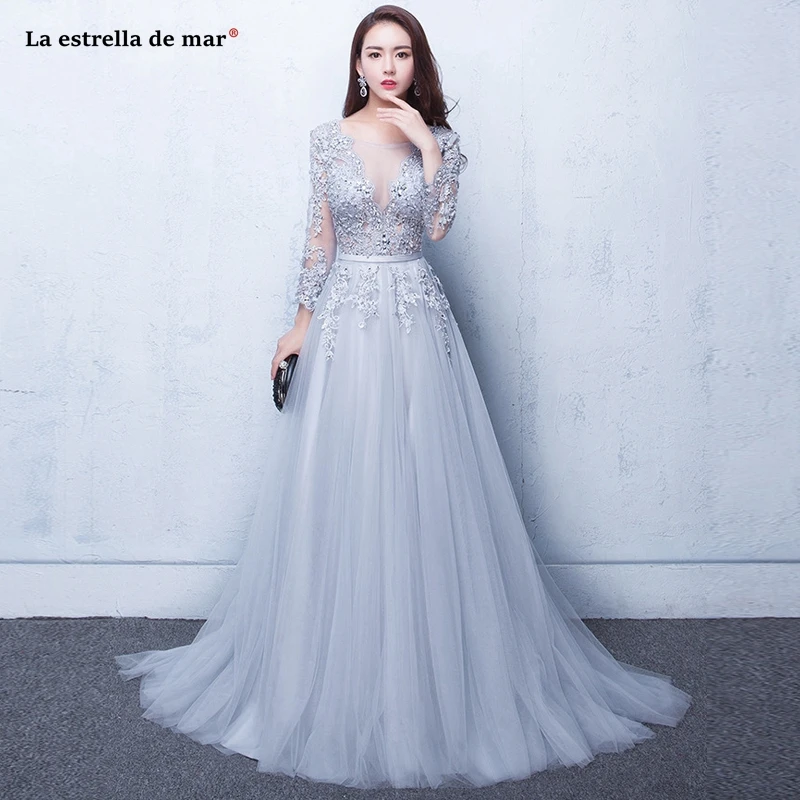 Vestidos para boda invitadas new lace long sleeve A Lina bohemian silver bridesmaid dresses trailing wedding party Gowns
Vestidos para boda invitadas new lace long sleeve A Lina bohemian silver bridesmaid dresses trailing wedding party Gowns