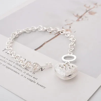 2019 hot sale fashion simple and exquisite Silver bracelet heart-shaped peach heart bracelet female jewelry accessories
2019 hot sale fashion simple and exquisite Silver bracelet heart-shaped peach heart bracelet female jewelry accessories