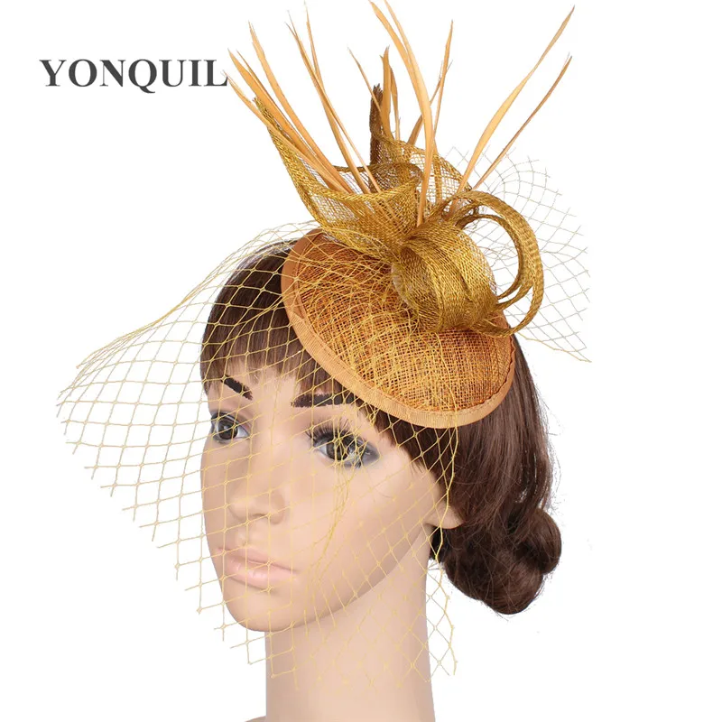 New Arrival Gold Sinamay Fascinators Women With Fancy Feathers Headwear Headbadns Wedding Feather Hair Accessories Cocktail Hats
New Arrival Gold Sinamay Fascinators Women With Fancy Feathers Headwear Headbadns Wedding Feather Hair Accessories Cocktail Hats