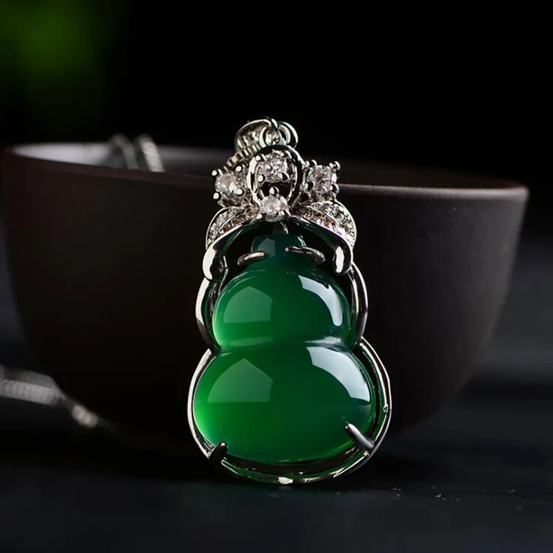 Fashion Blessing Women Jewelry , Natural Green Gourd Jade Medullary Necklace Pendant for Party or Anniversary
Fashion Blessing Women Jewelry , Natural Green Gourd Jade Medullary Necklace Pendant for Party or Anniversary