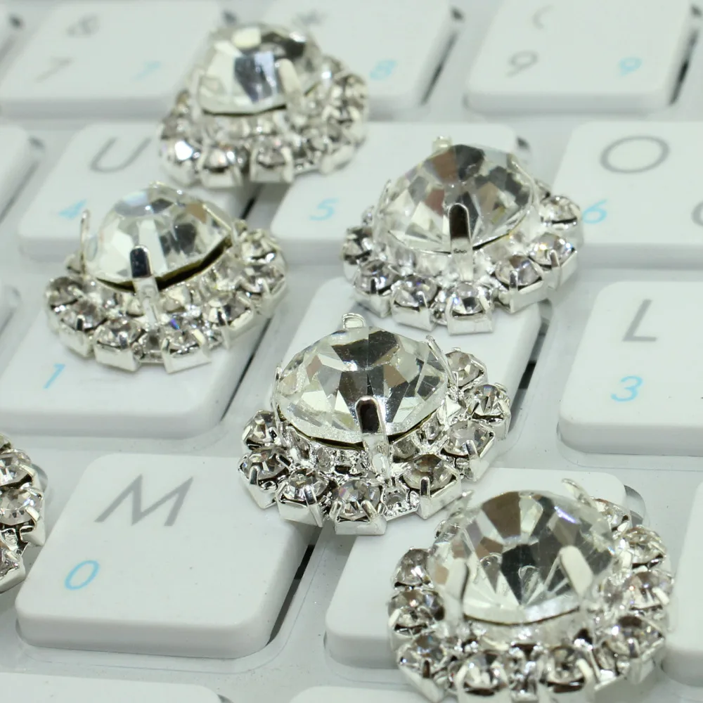 100pcs/lot 15mm Beautiful Clear Crystal Rhinestone Crystal Button Wedding Clothing Hair Ring Pillow Box Decoration
100pcs/lot 15mm Beautiful Clear Crystal Rhinestone Crystal Button Wedding Clothing Hair Ring Pillow Box Decoration