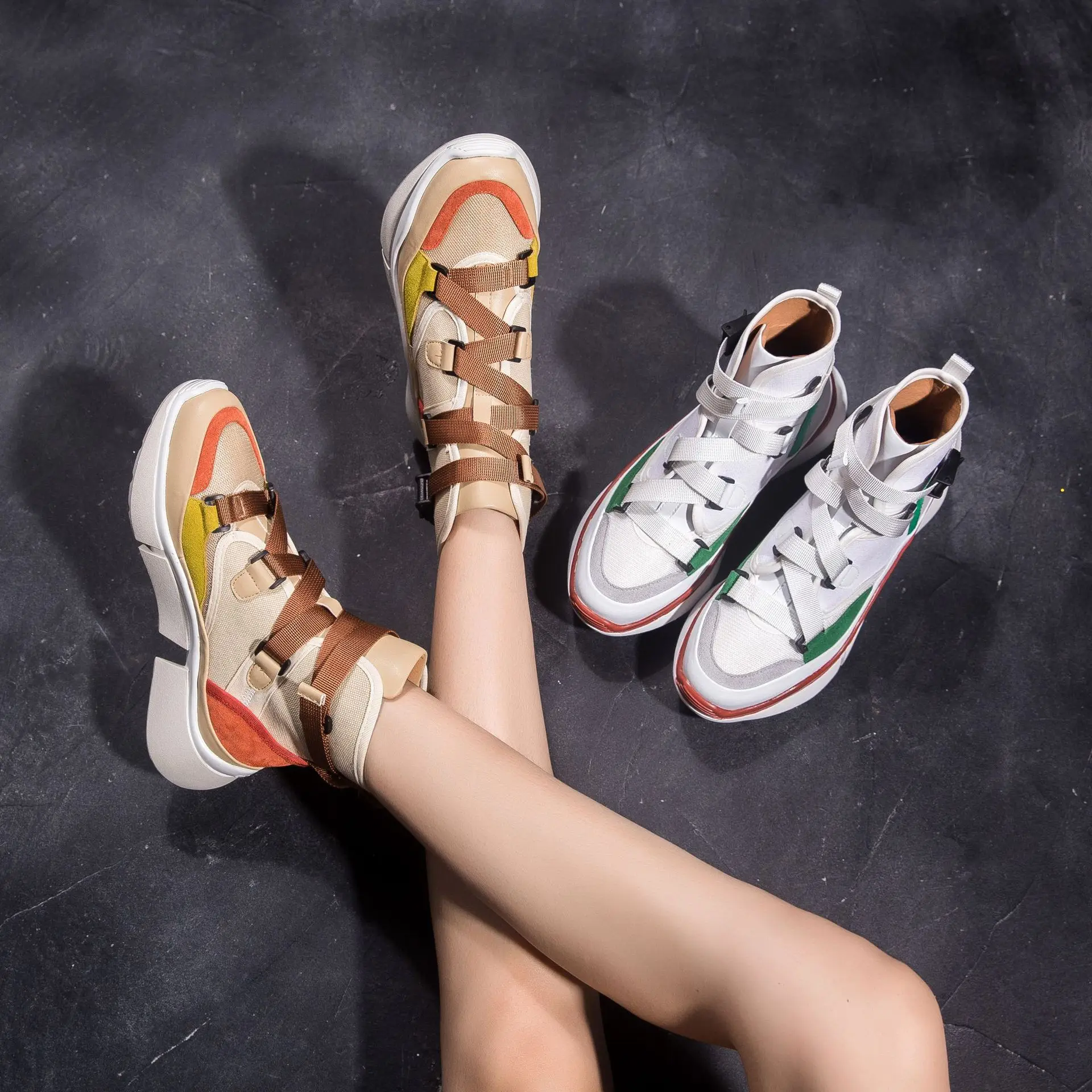 Women Vulcanized Shoes 2018 Spring Women Flats Shoes Geunine Leather Fashion Breathable Vulcanized ShoesWomen Sneakers
Women Vulcanized Shoes 2018 Spring Women Flats Shoes Geunine Leather Fashion Breathable Vulcanized ShoesWomen Sneakers