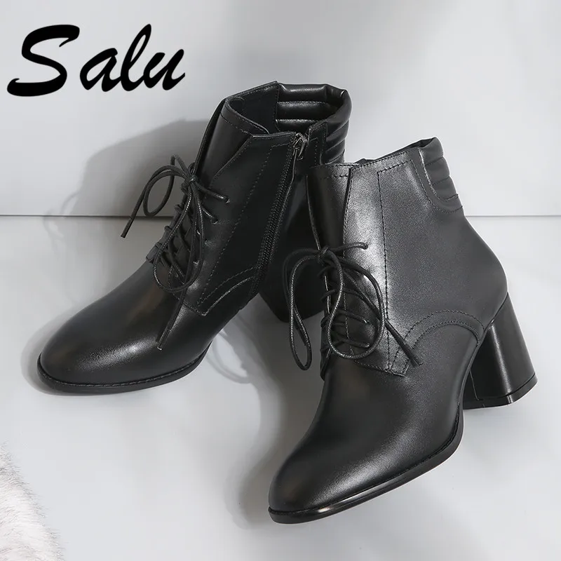 Сапоги Salu женские короткие, Теплые ботильоны на высоком каблуке, на шнуровке, размеры 41 42 43, Осень-зима
Сапоги Salu женские короткие, Теплые ботильоны на высоком каблуке, на шнуровке, размеры 41 42 43, Осень-зима