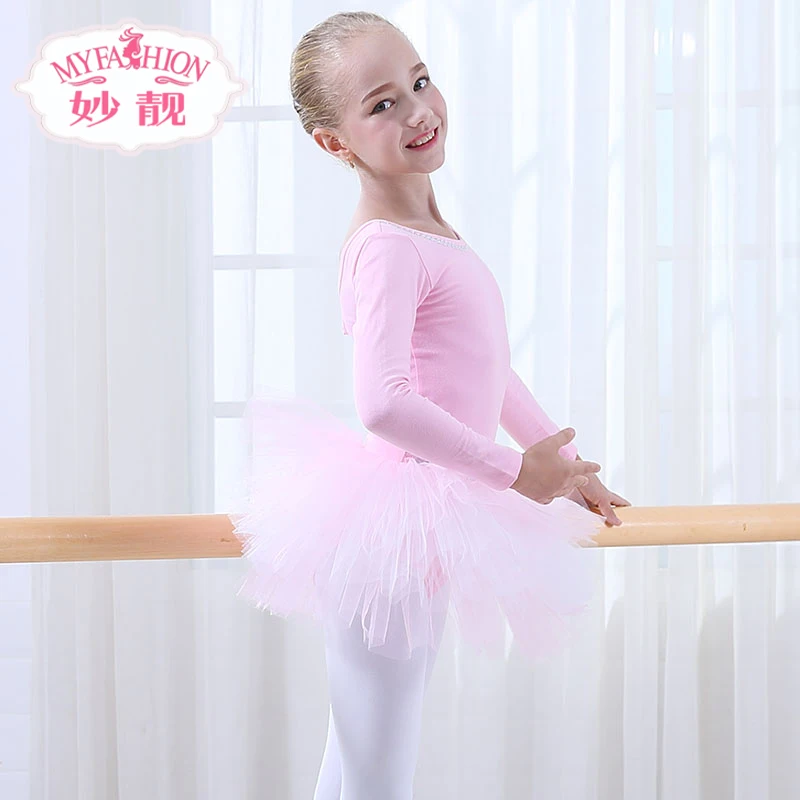 2018 Children dance performances long sleeve dress Girls Ballet costumes children Chinese dance acrobatics Costume cotton
2018 Children dance performances long sleeve dress Girls Ballet costumes children Chinese dance acrobatics Costume cotton