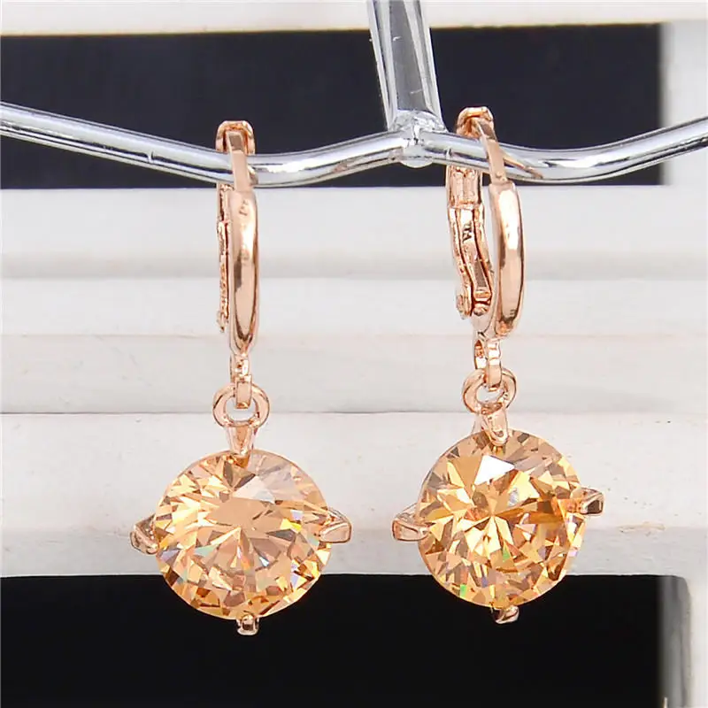 New Luxury CZ Four Claws Zircon Jewelry Rose Gold Colors Long Pattern Earring Brincos Pendiente For Women Gifts boucle d'oreille
New Luxury CZ Four Claws Zircon Jewelry Rose Gold Colors Long Pattern Earring Brincos Pendiente For Women Gifts boucle d'oreille