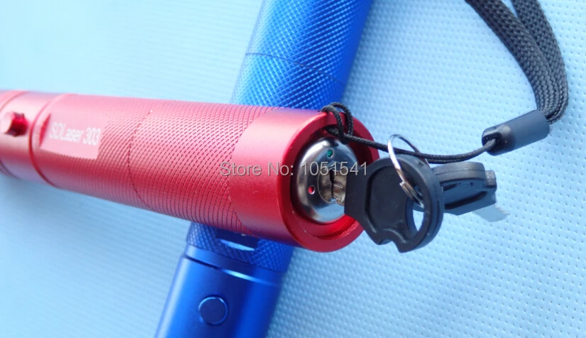 High power Military 500W 500000m 532nm Green Laser Pointer Flashlight Light Burning Match,Pop Balloon,Burn Cigarettes Hunting
High power Military 500W 500000m 532nm Green Laser Pointer Flashlight Light Burning Match,Pop Balloon,Burn Cigarettes Hunting