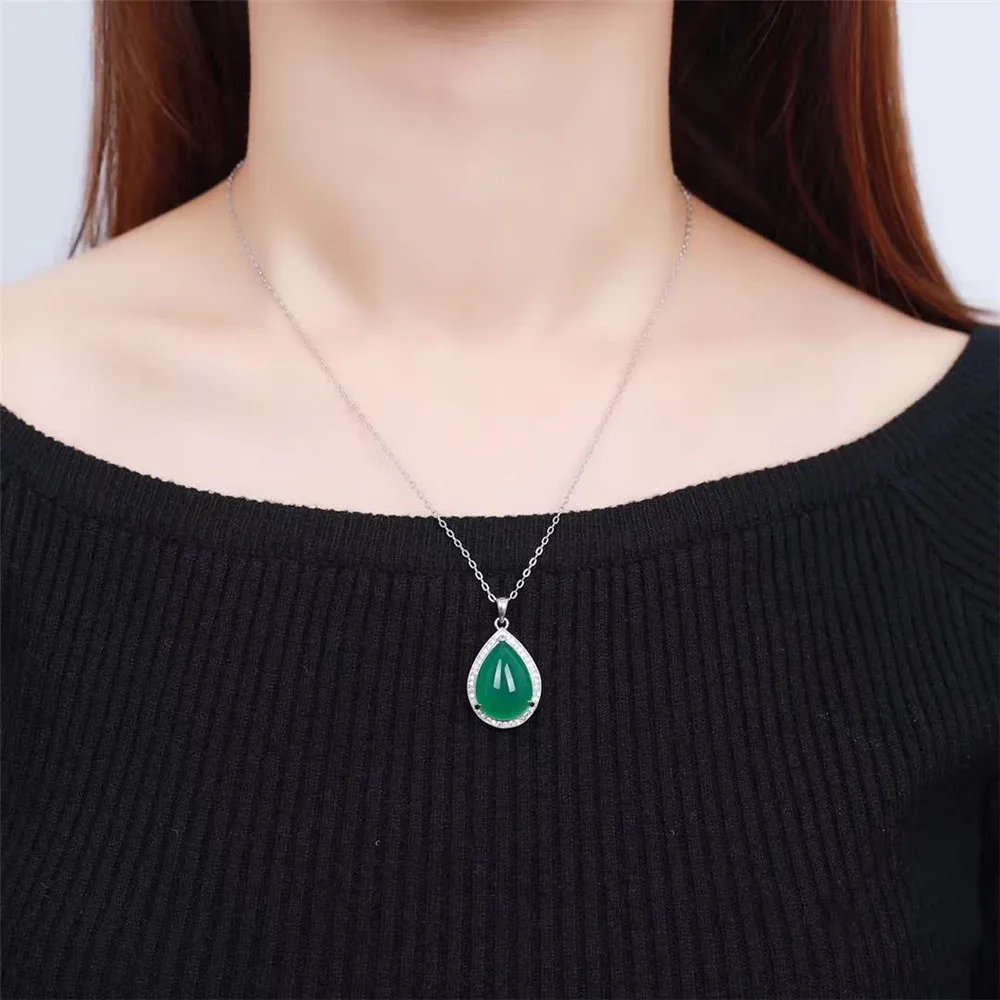gemstone jewelry factory wholesale white 925 sterling silver natural green quartz pendant necklace
gemstone jewelry factory wholesale white 925 sterling silver natural green quartz pendant necklace