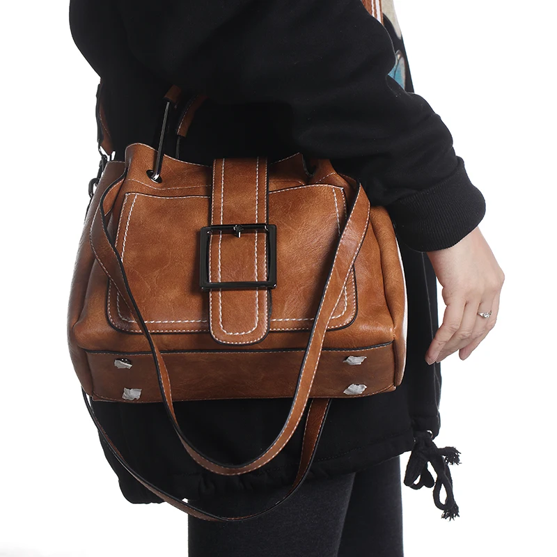 ZLON New Sale Handbag Women Shoulder Bag High Quality Split Leather Bag Fashion Ladies Top-Handle Hasp Bag 3 Colors N111
ZLON New Sale Handbag Women Shoulder Bag High Quality Split Leather Bag Fashion Ladies Top-Handle Hasp Bag 3 Colors N111