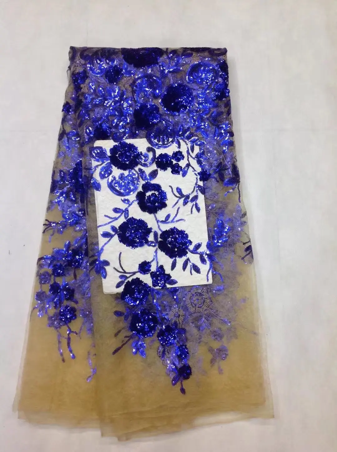 High Quality African Lace Fabric New Arrival Flower Appliques Embroidery Tulle French Lace Nigerian Beaded Party lace AMZ673
High Quality African Lace Fabric New Arrival Flower Appliques Embroidery Tulle French Lace Nigerian Beaded Party lace AMZ673