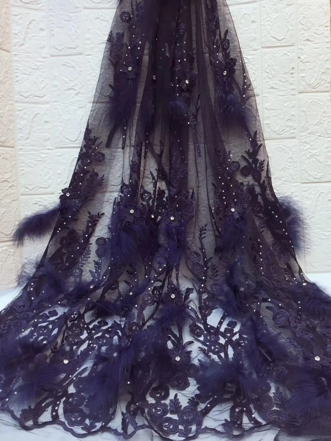High Quality 2019 Tulle with Beads French Nigerian Lace Fabrics Plume Embroidered African Lace Fabric
High Quality 2019 Tulle with Beads French Nigerian Lace Fabrics Plume Embroidered African Lace Fabric