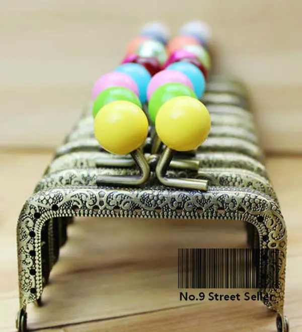 20pcs/lot DIY Mini 7.5cm Candy Head Metal Purse Frame Handle for Bag Sewing Craft Tailor Sewer
20pcs/lot DIY Mini 7.5cm Candy Head Metal Purse Frame Handle for Bag Sewing Craft Tailor Sewer