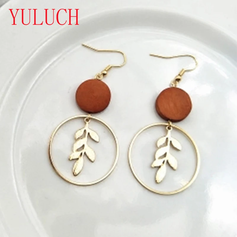 YULUCH Original Design Retro Geometric Round Korean Wooden Leaves Wild Fashion Women Earrings Office Lady Elegant Jewelry
YULUCH Original Design Retro Geometric Round Korean Wooden Leaves Wild Fashion Women Earrings Office Lady Elegant Jewelry