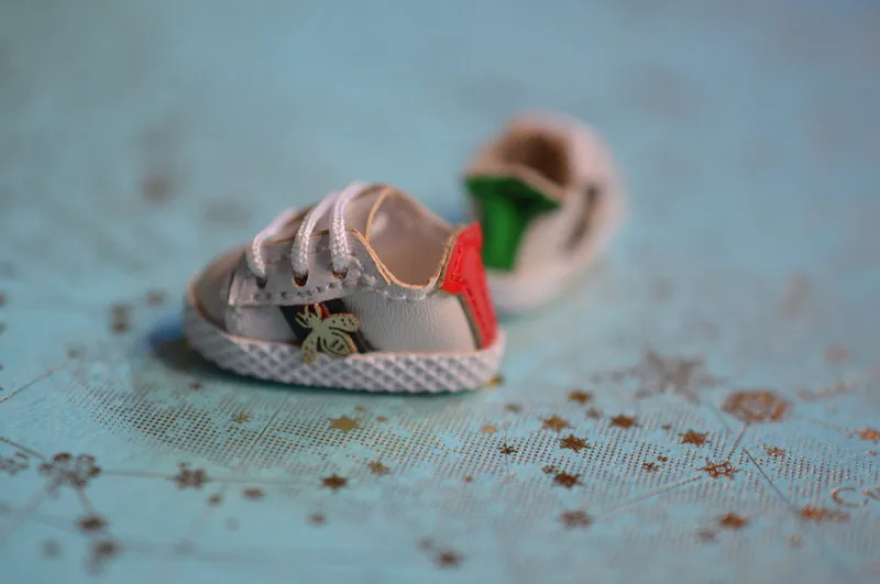 Obitsu11 OB11 doll shoes sport shoes suitable for OB11 cu-poche 1/12 BJD GSC doll accessories
Obitsu11 OB11 doll shoes sport shoes suitable for OB11 cu-poche 1/12 BJD GSC doll accessories
