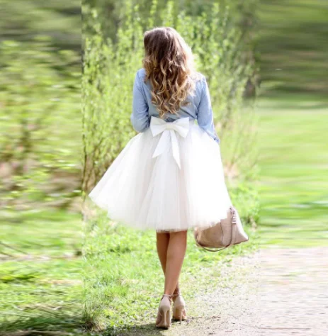 Vintage 5 Layers Tulle Tutu Skirt High Waist Knee Length Midi Skirts for Women Big Bow Saias Jupe Custom Made Any Colors Sizes
Vintage 5 Layers Tulle Tutu Skirt High Waist Knee Length Midi Skirts for Women Big Bow Saias Jupe Custom Made Any Colors Sizes