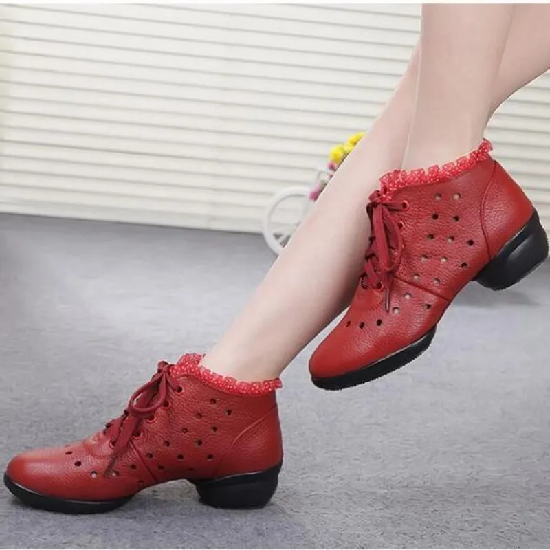 Real Leather Women Sneakers Lace Up Sapatos Femininos De Salto Jazz Dance Shoes For Woman Femme 2021 Shoes For Ballroom Dancing
Real Leather Women Sneakers Lace Up Sapatos Femininos De Salto Jazz Dance Shoes For Woman Femme 2021 Shoes For Ballroom Dancing