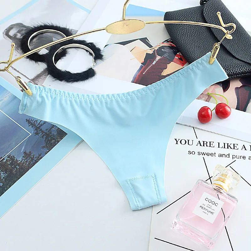 Thong Female Cotton File Without Trace One-Piece Ultra-Thin Ice Silk Ladies Underwear Sexy Solid Color Low Waist Underwear
Thong Female Cotton File Without Trace One-Piece Ultra-Thin Ice Silk Ladies Underwear Sexy Solid Color Low Waist Underwear
